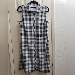 Women's short sleeve dress with white lining